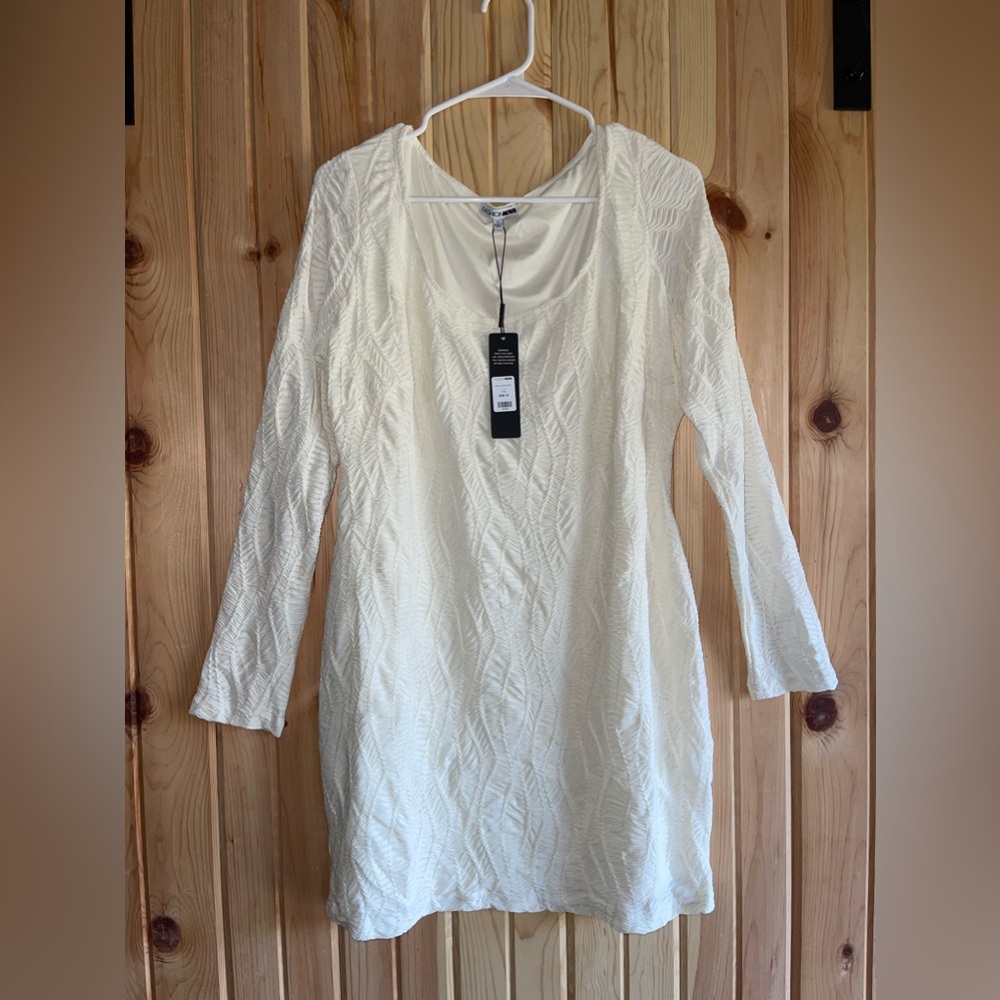 Cream bodycon dress with pattern